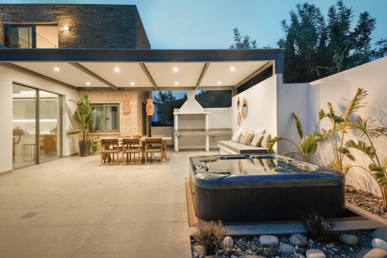 Elea Silver Villa *