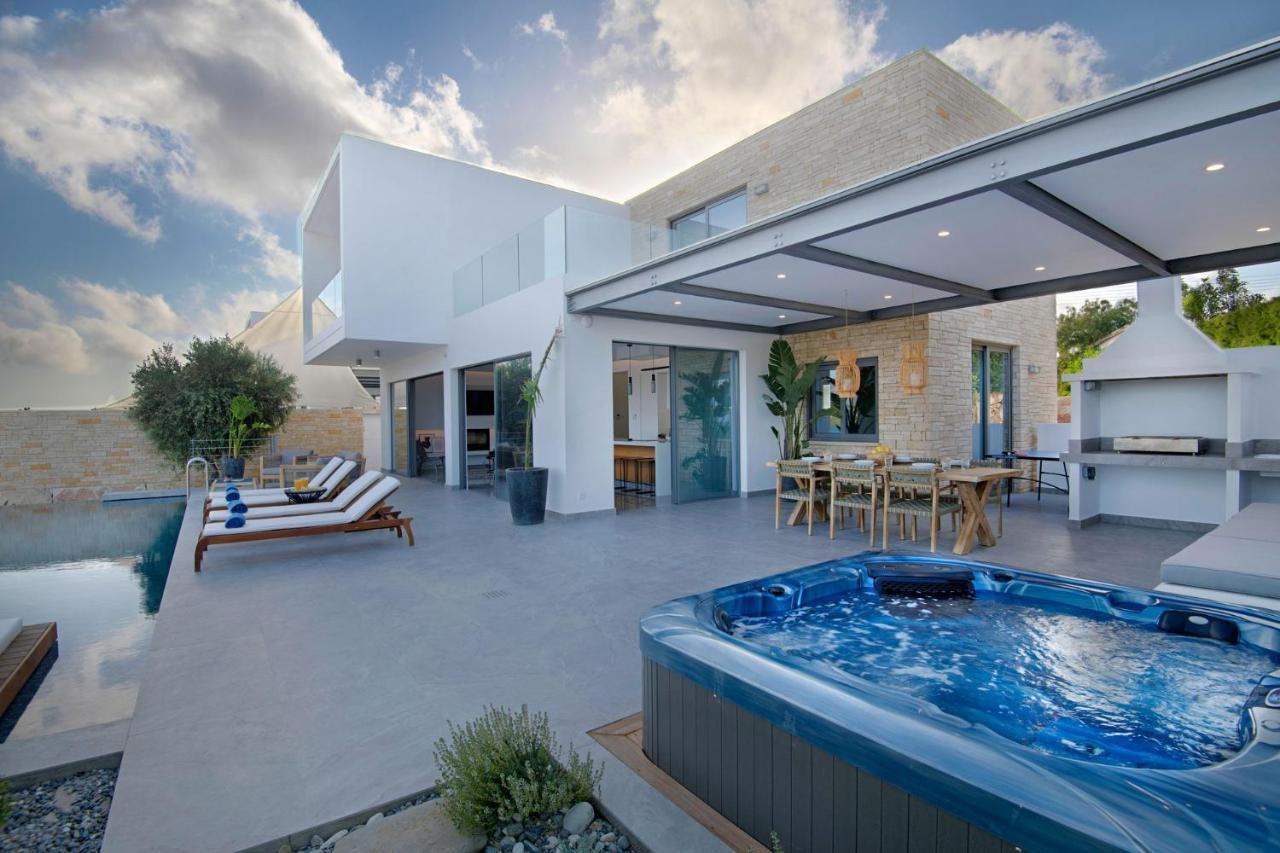 Elea Silver Villa *